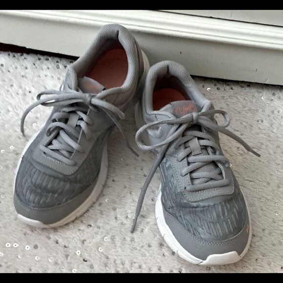 Women’s Ryka Gray Sneakers Size 7.5 - Picture 7 of 8